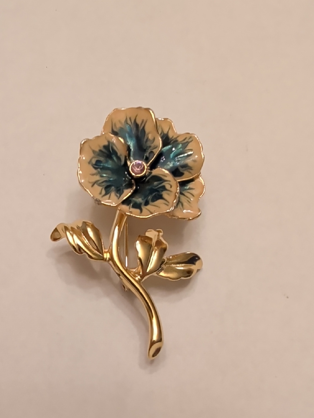 Joan Rivers Gold Tone Blue and Cream Floral Brooch